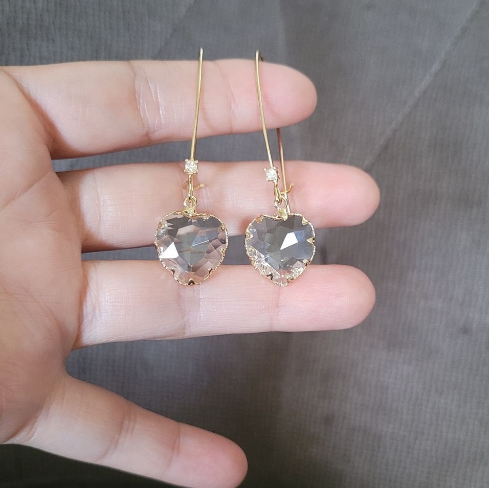 bella jack Crystal💎 Heart♥️ Drop Earrings - Picture 8 of 16